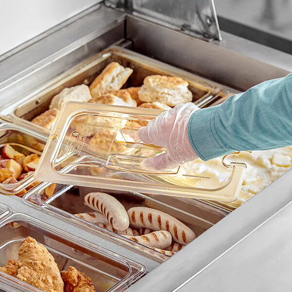 Cambro H-Pan™ 1/3 Size Amber High Heat Handled Flat Lid with Spoon Notch