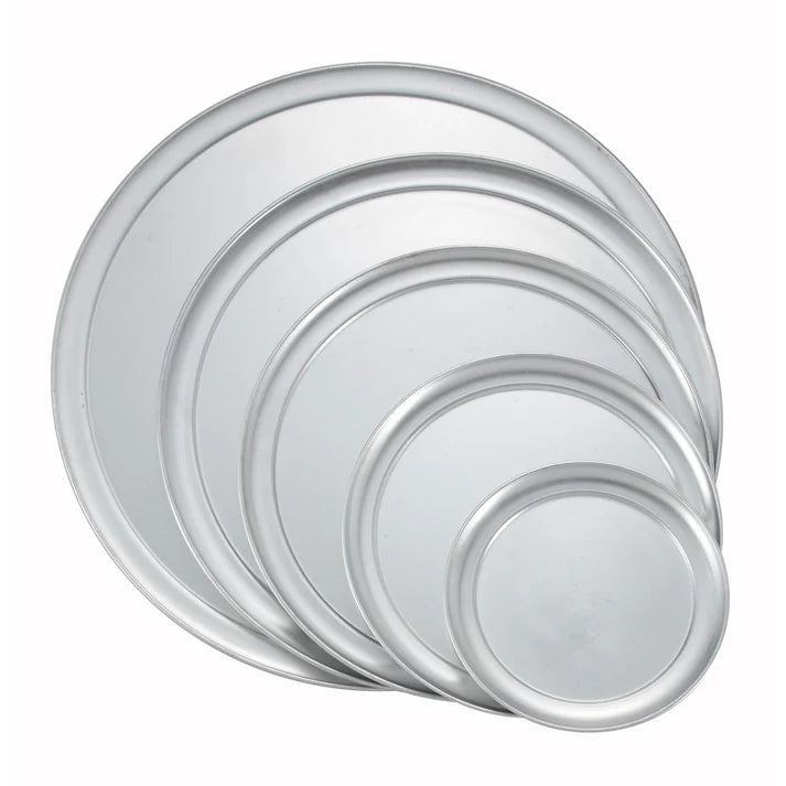Aluminum Pizza Tray with Rim / Winco