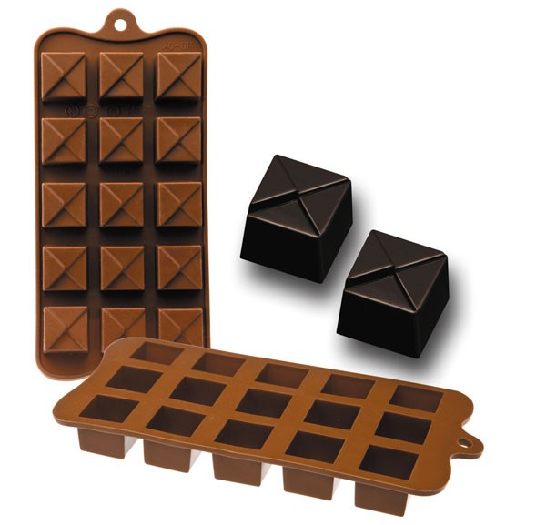 TIERED SQUARE SILICONE CHOCOLATE CANDY MOULD 15 CUP
