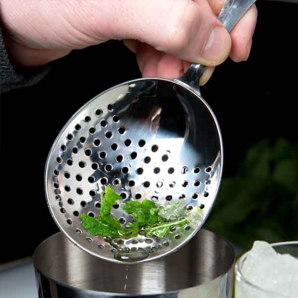 Julep Strainer, Stainless Steel / Tablecraft