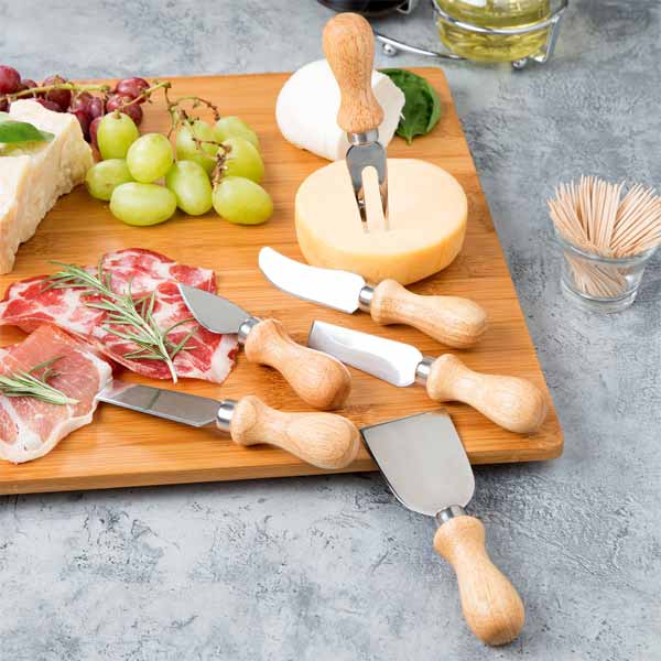 6 Piece Cheese Knife Set with Wooden Handles / Winco