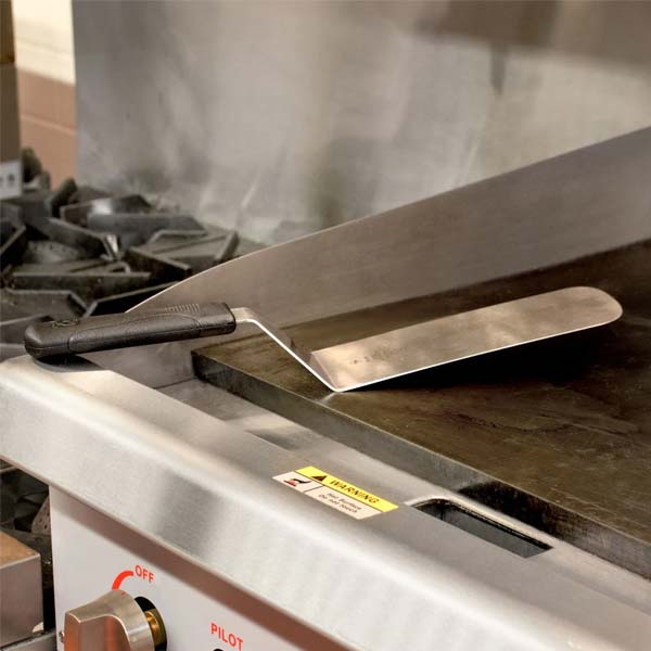 8 1/4" Blade Stainless Steel Offset Turner / Winco