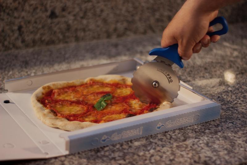 Professional Pre-Cutting Pizza Wheel Cutter