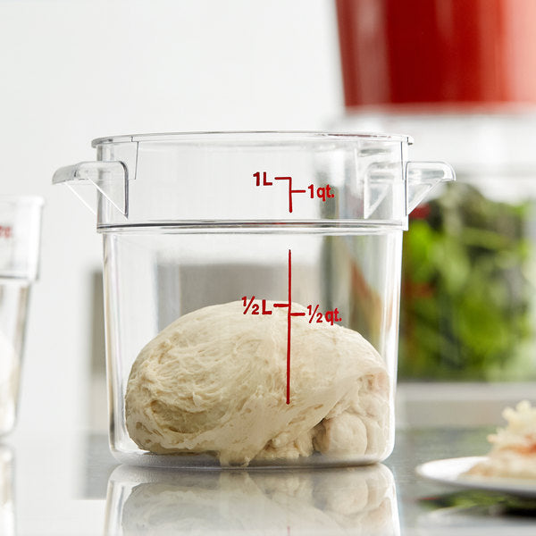 Cambro Camwear 1 Qt. Clear Round Food Storage Container