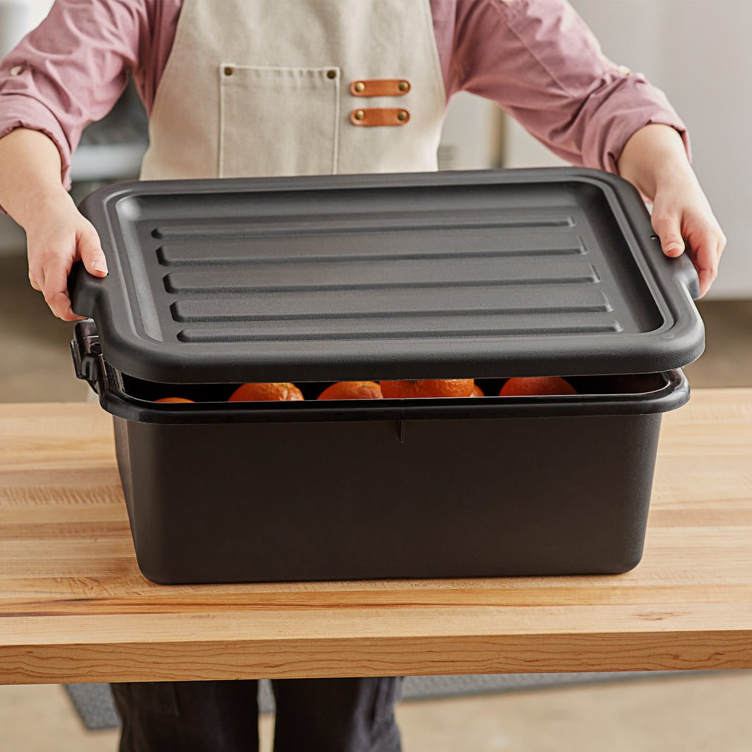 5″ Depth Standard Weight Polypropylene Dish Box With Lid - Winco