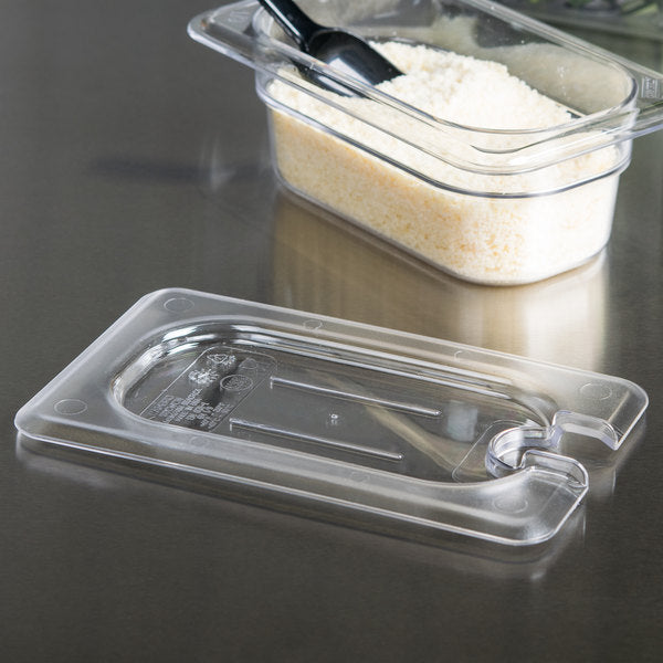 Cambro Camwear 1/9 Size Clear Polycarbonate Flat Lid with Spoon Notch