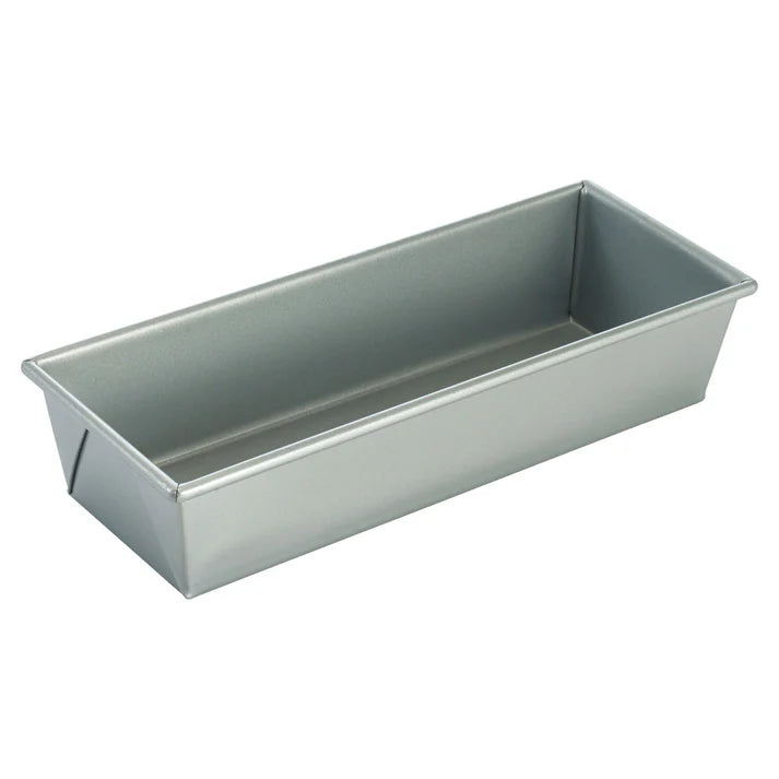Aluminized Steel Loaf Pans with Silicone Glaze - 1-1/2 lb, 12-1/4" x 4-1/2" x 2-3/4"