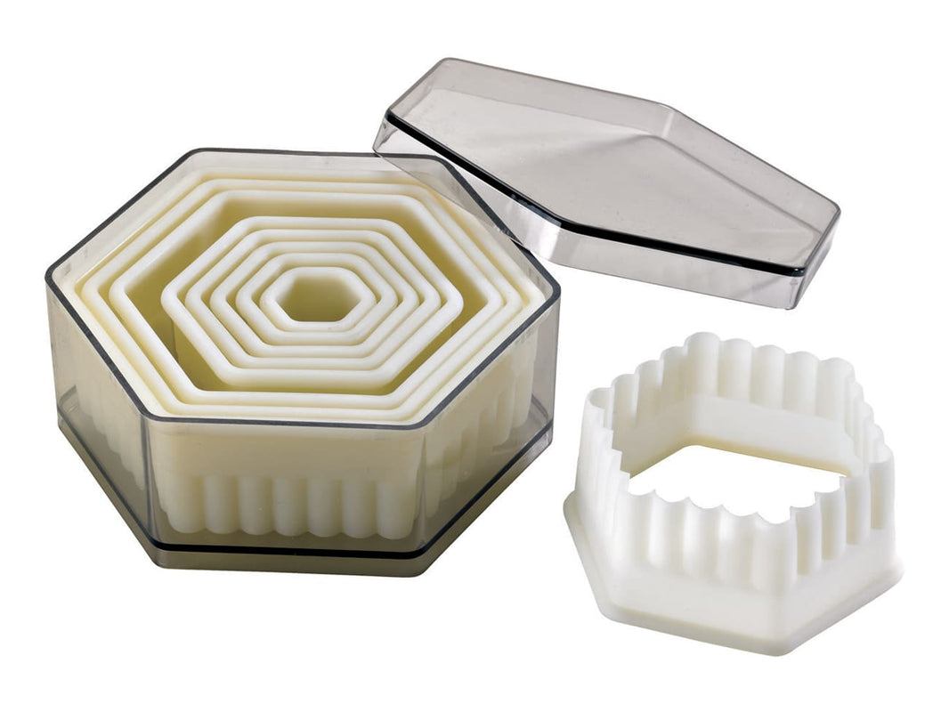 SET OF PASTRY CUTTERS "HEXAGON, SERRATED" 9 PIECES