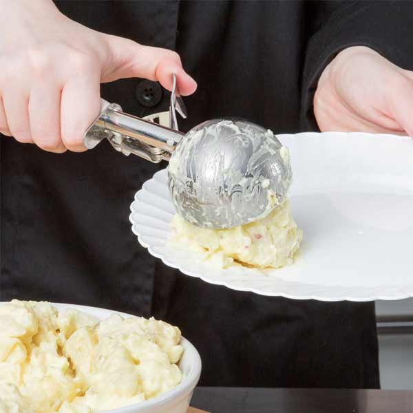 4.6 oz Stainless Steel Thumb Press Disher / Tablecraft