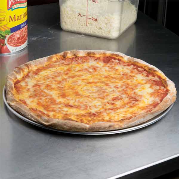 6" Aluminum Pizza Tray with Nibs / Winco