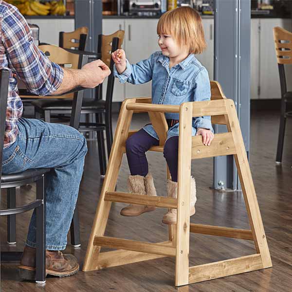 Natural Finish Wood High Chair (Ships Unassembled) / Winco