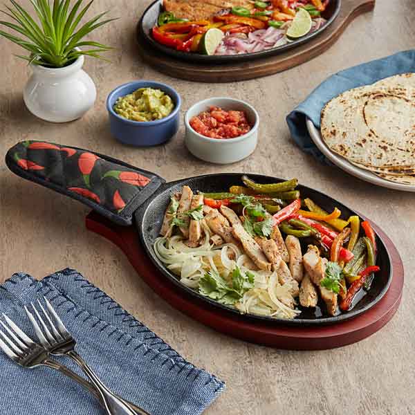 Cast Iron 2 Piece 15 1/2" x 8" Fajita Server Set / Winco