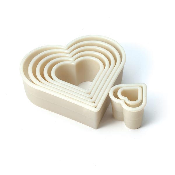 7 Pc. Heart Plain Nylon Cutter Set