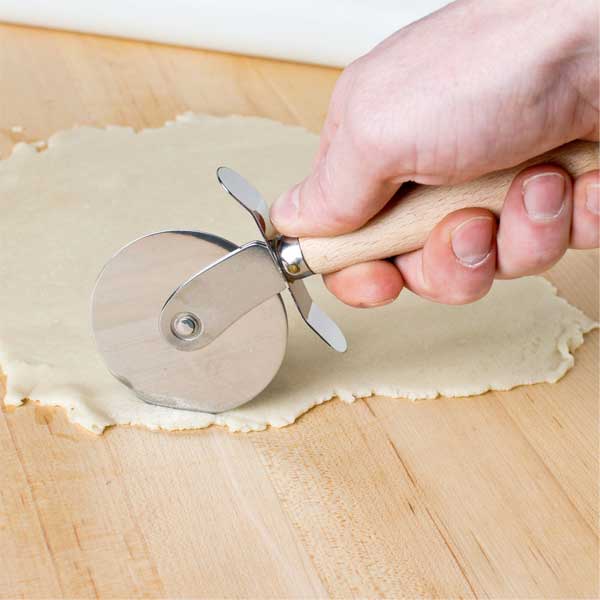 4" Pizza Cutter with Wooden Handle / Winco